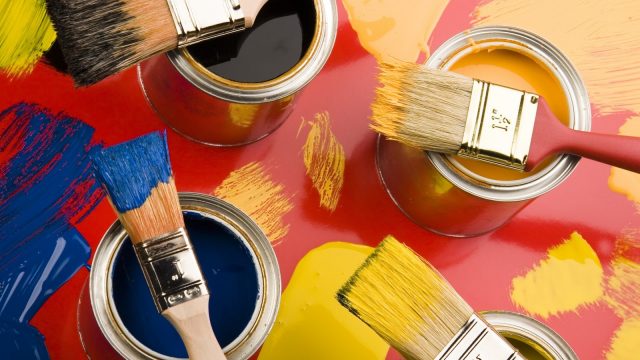 Cómo mezclar colores para pintar paredes